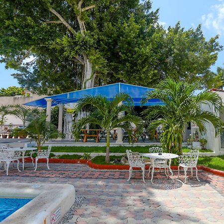 Hotel Maria De Lourdes Cancún Eksteriør billede